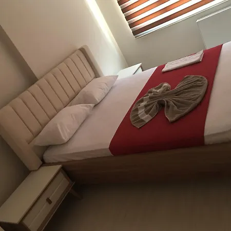 Bostanci House *